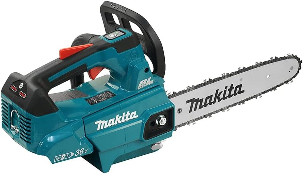 Test de la tronçonneuse d'élagage Makita DUC306Z
