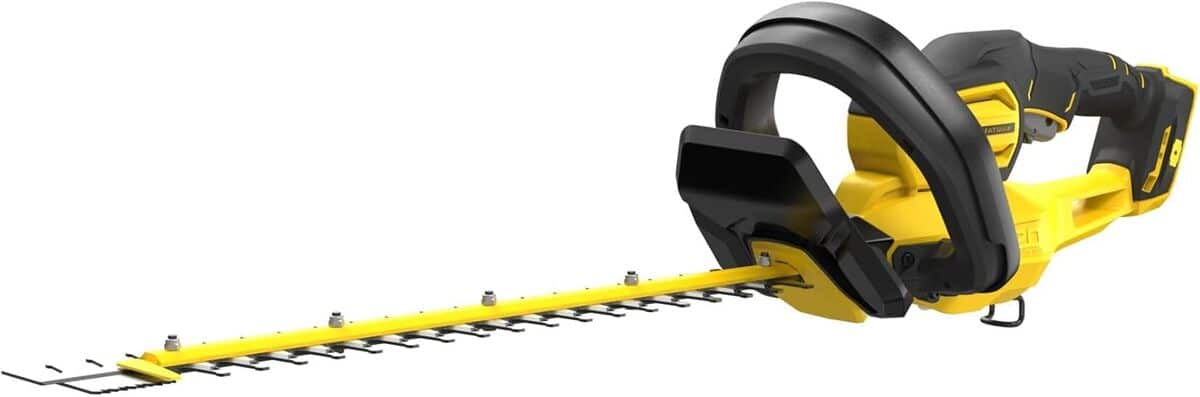 Test Stanley Fatmax SFMCHT855M1-QW : taille-haie puissant et ergonomique