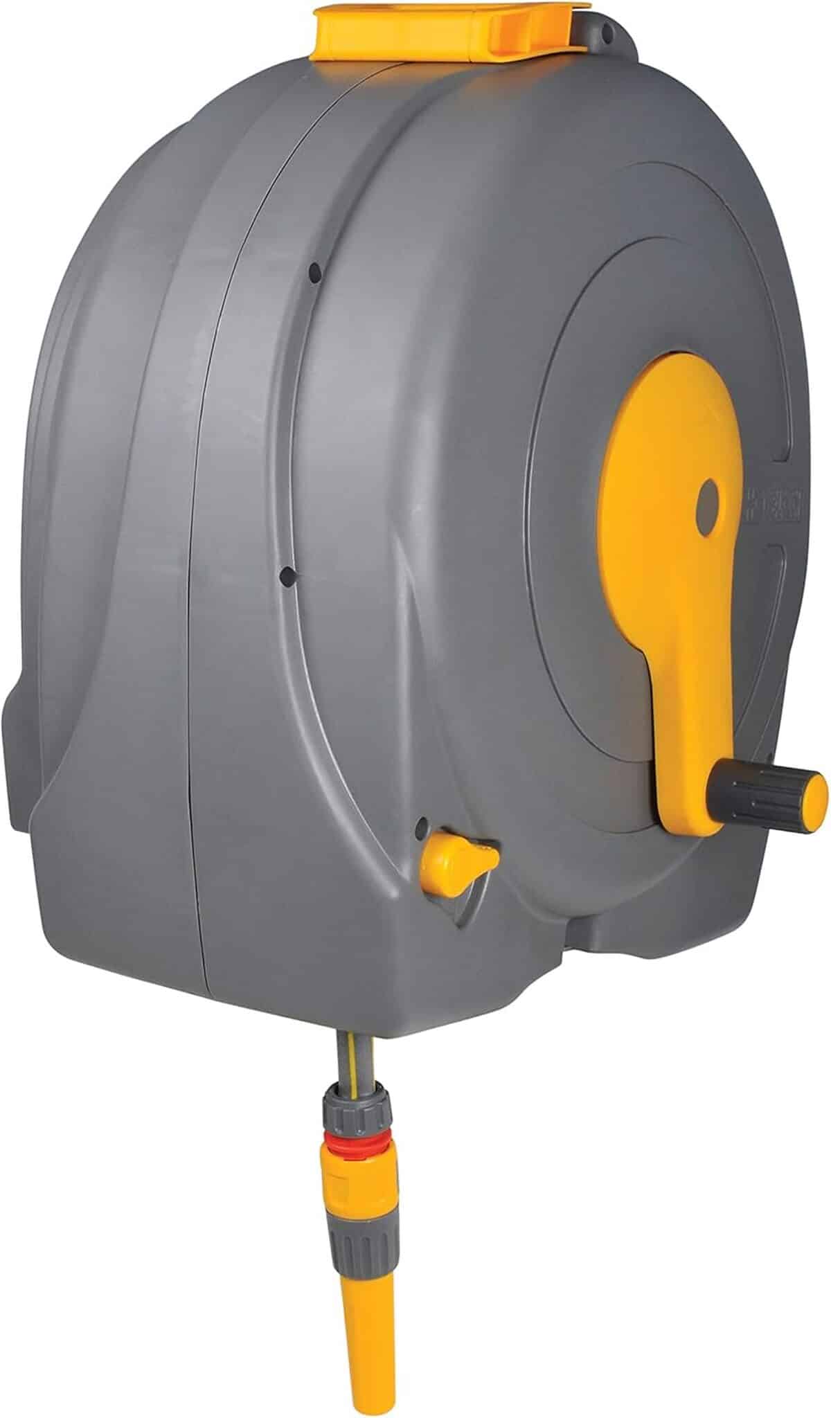 Test du dévidoir mural Fast Reel 40m de Hozelock : enroulement simplifié avec guidage automatique