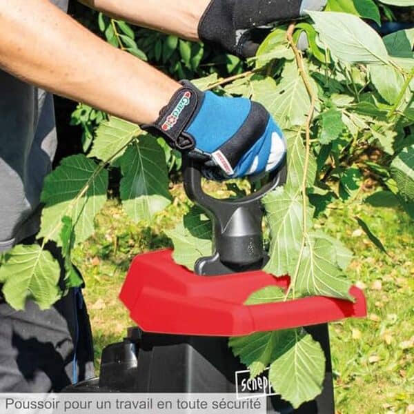 Découvrez notre test détaillé du broyeur Scheppach GS60 : puissance 2800 W, capacité collecteur 60 L, performances et verdict d'experts. 