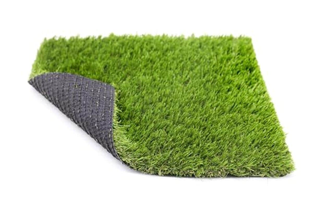 Test du gazon synthétique Bonerva Adriatic 30 mm : rouleau pratique et esthétique